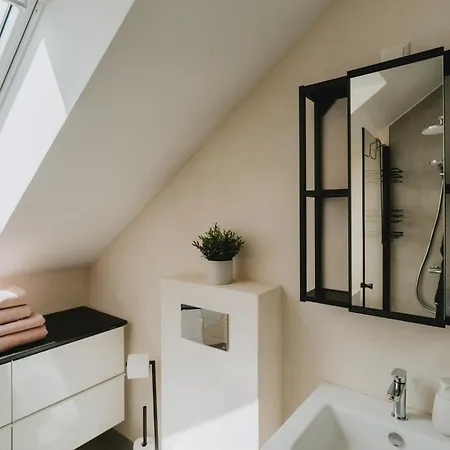 Modern Penthouse With View Apartman